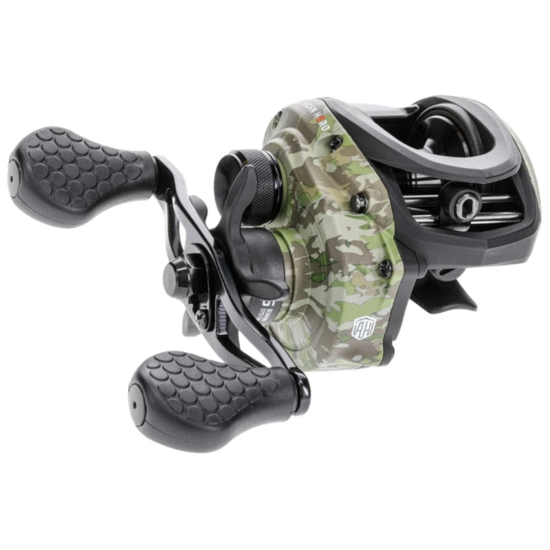 LEW'S AMERICAN HERO CAMO RIGHT RETRIEVAL BAITCAST REEL
