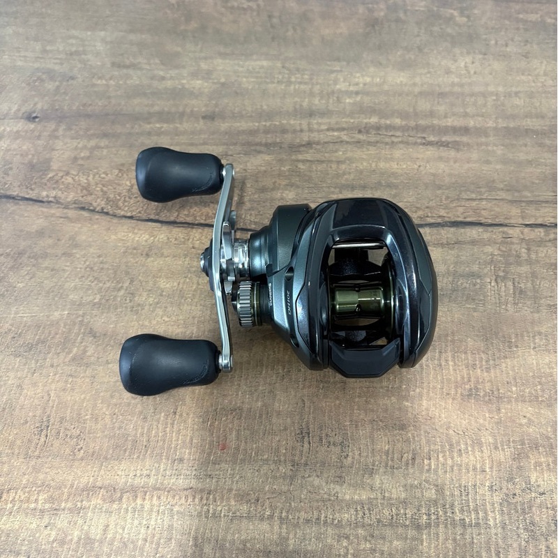 Shimano Curado M Baitcaster Reel Left-handed